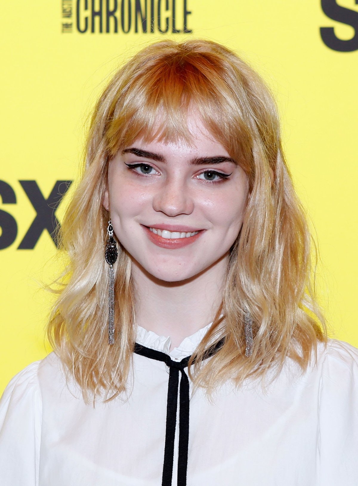 Sophie Thatcher: Yellowjackets Stars Rise from Chicago Stage